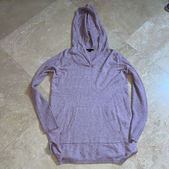 💕Cute hoodie 💕 - Picture 2 of 5